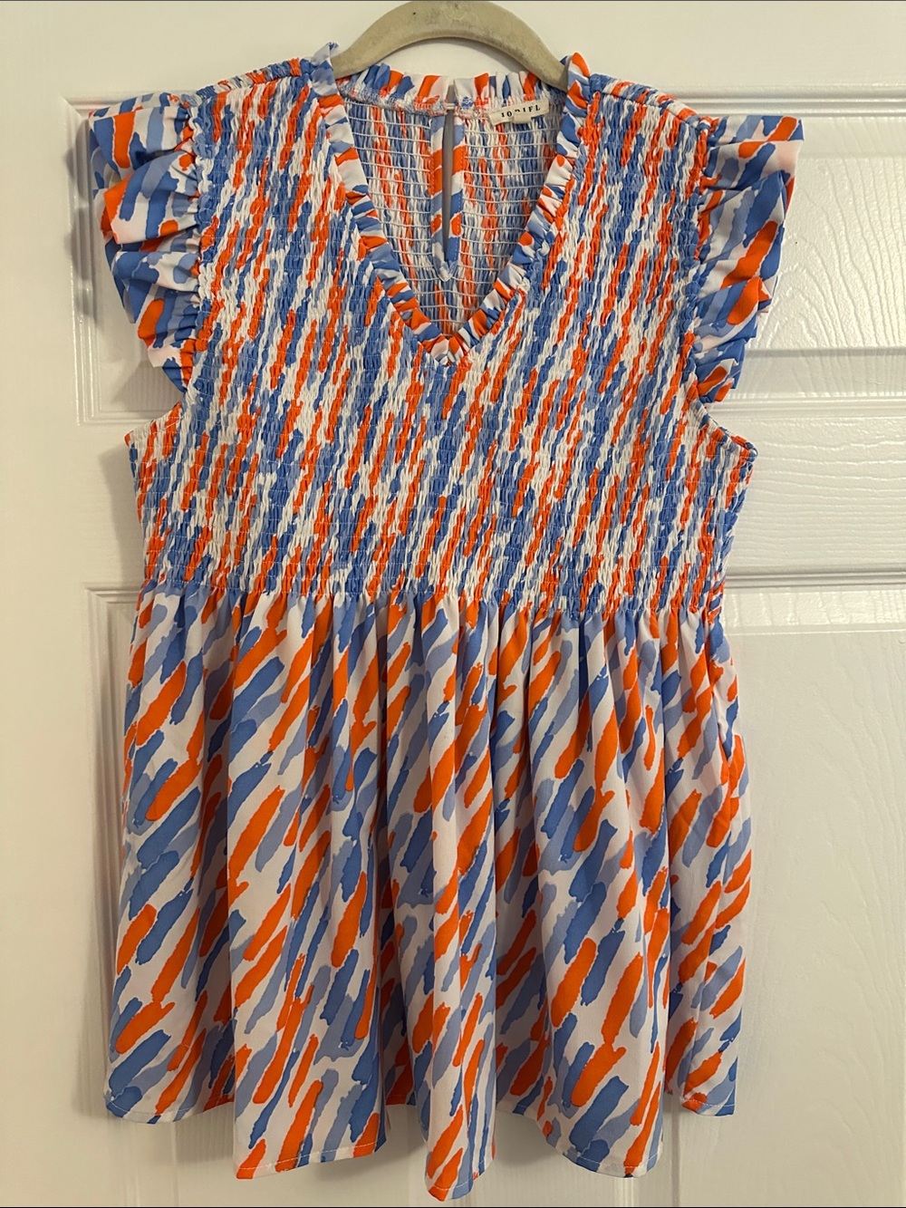 JODIFL White Top with Blue and Orange Brushstroke Print